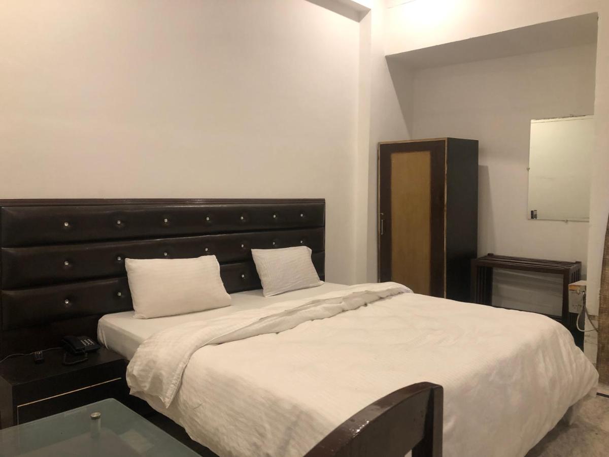 Hotel Shivanta Residency リシケーシュ エクステリア 写真
