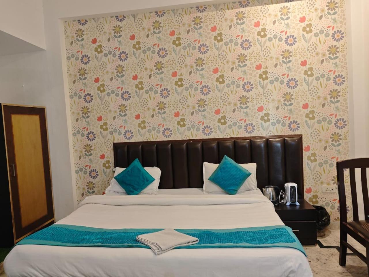 Hotel Shivanta Residency リシケーシュ エクステリア 写真